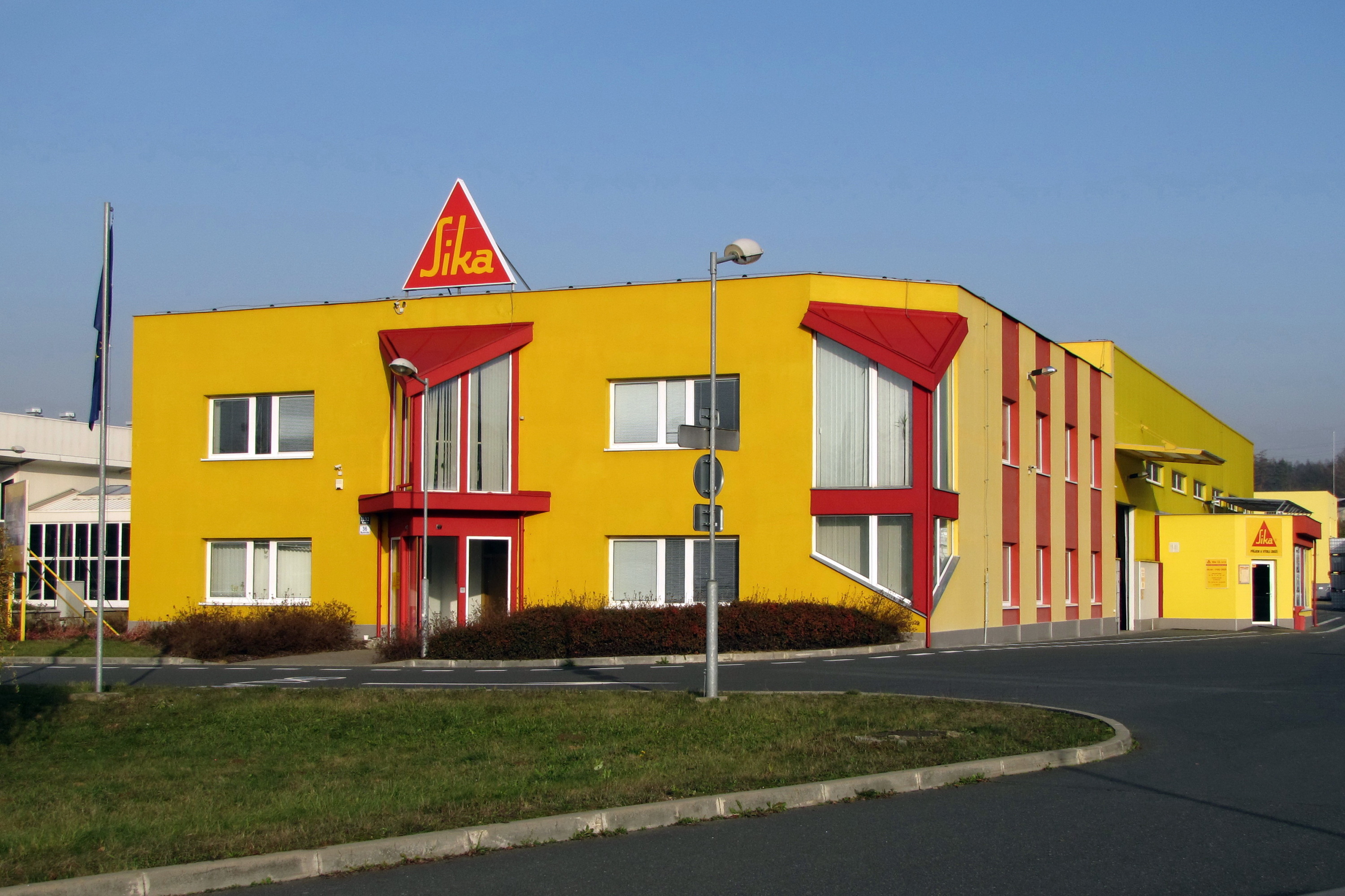 Sika budova kanceláře + STC, Brno Bystrcká